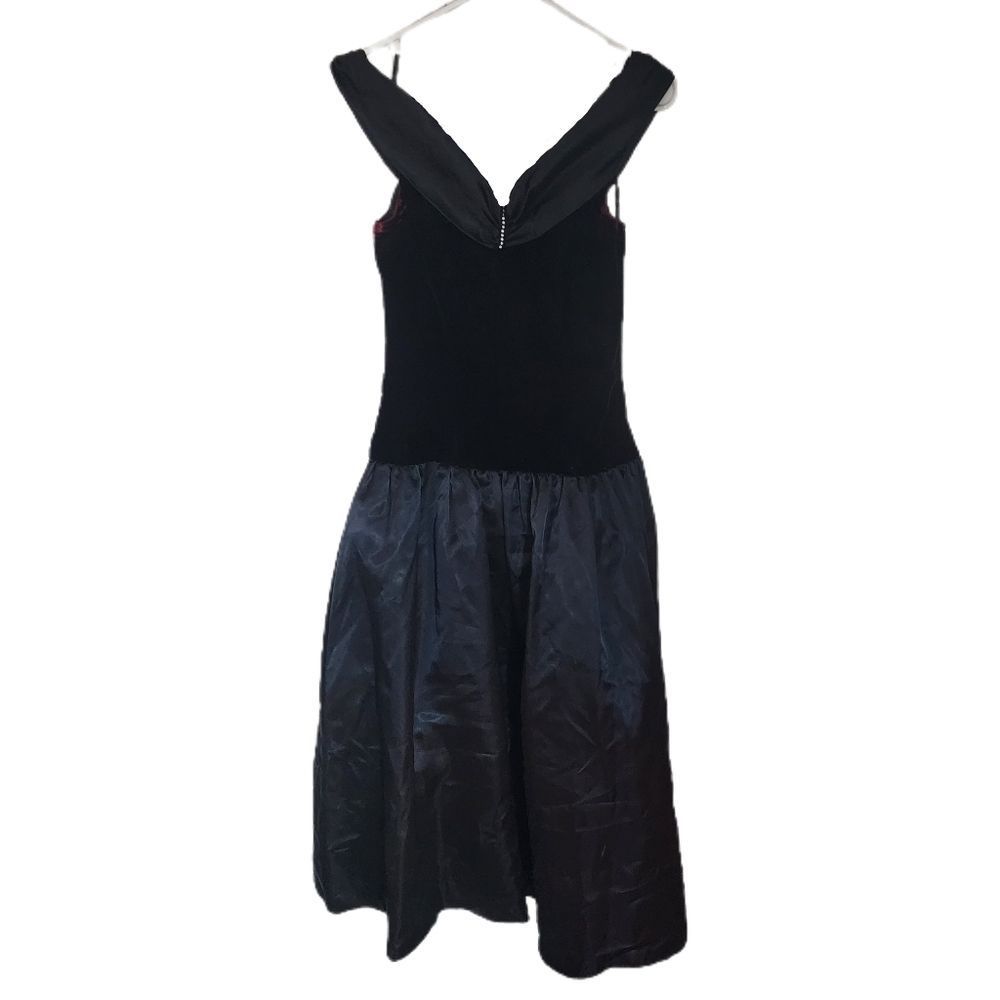 Rare Vintage Roberta California Black Velvet and Taffeta Off the Shoulder Formal